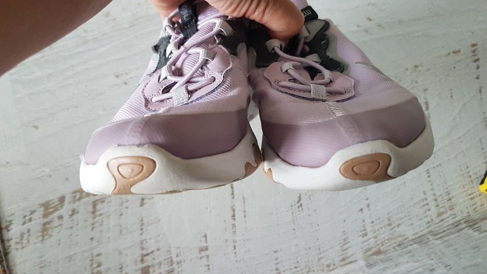 Na jesień na w-f sportowe buty Adidasy nike róż 36