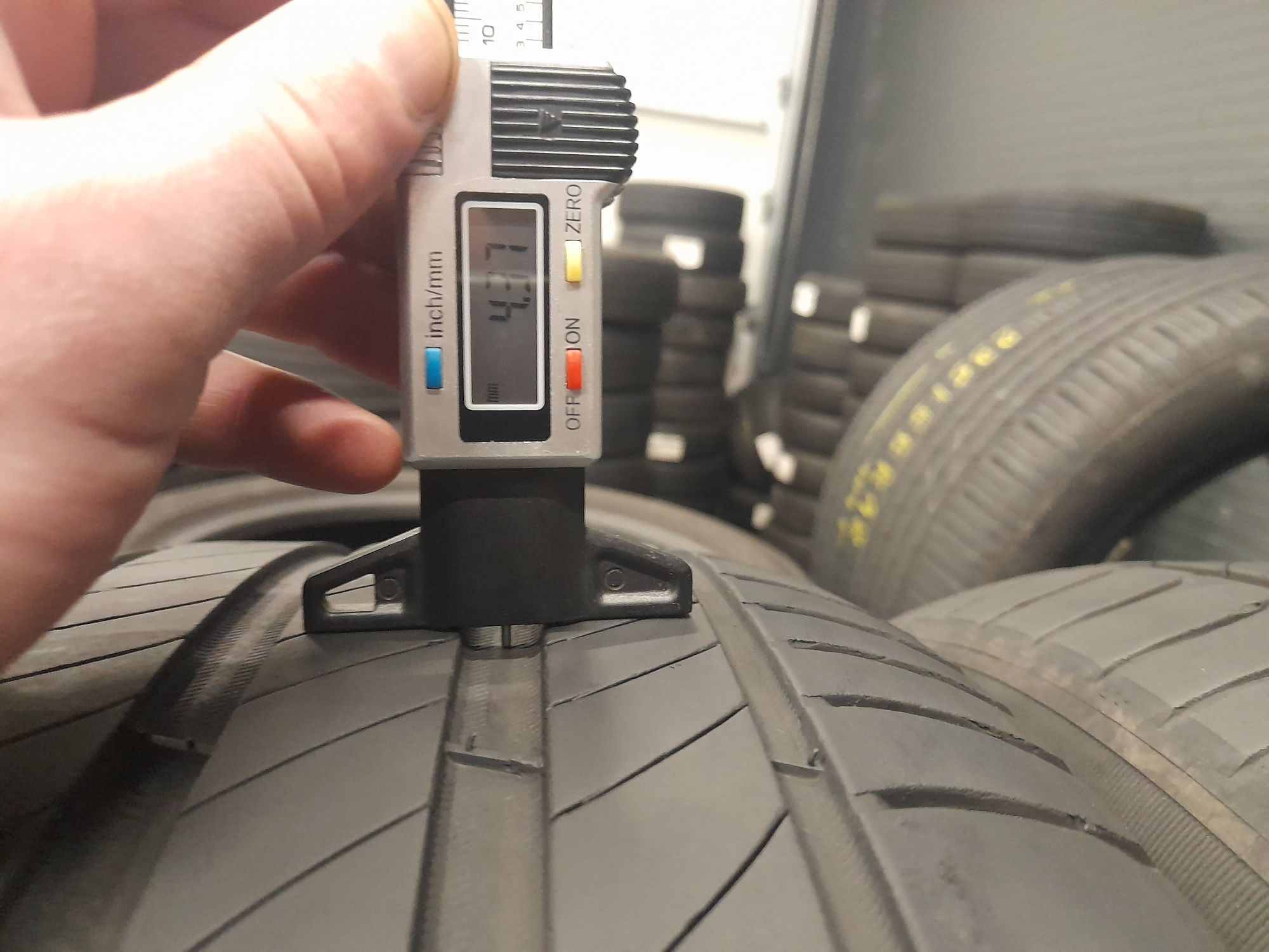 Літні Шини БВ 235/45 R18 MICHELIN Primacy 4 XL Склад