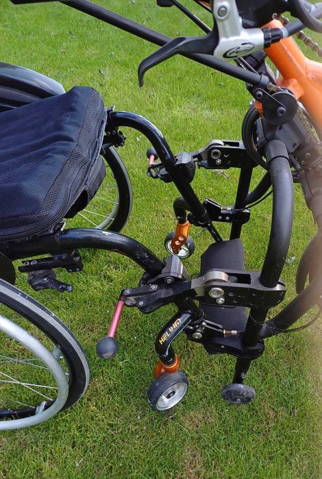 Przystawka QUICKIE Attitude Hybrid Sunrise Medical + wózek QUICKIE