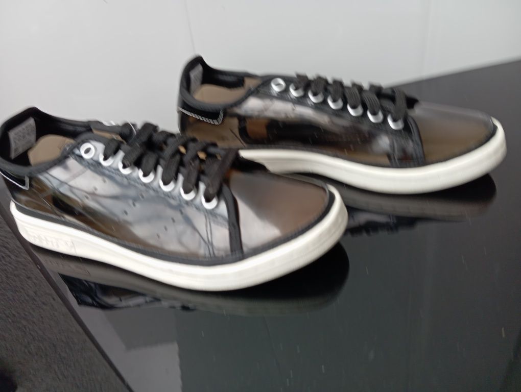 R. 40 Nowe buty do pływania marki adidas model Stan Smith W Black