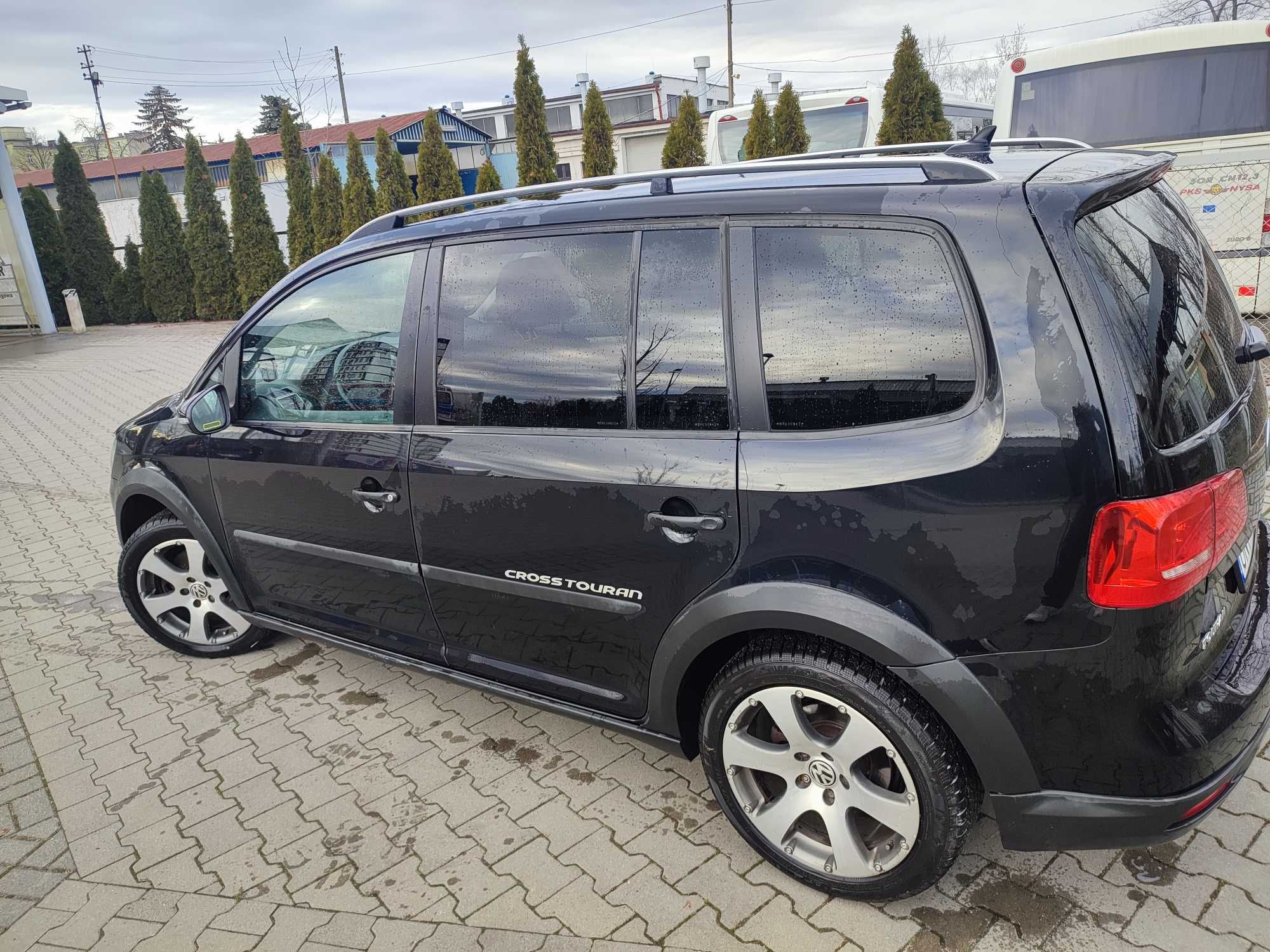 VW Touran Cross 2,0 TDI