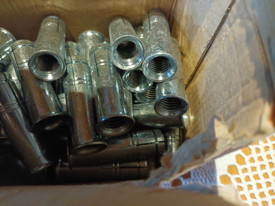 Buchas metalicas francesas