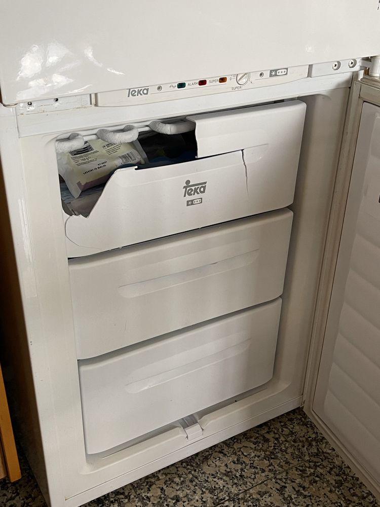Frogirifico combinado Teka (dá para encastrar)
