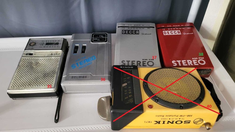 Vários Rádios Antigos