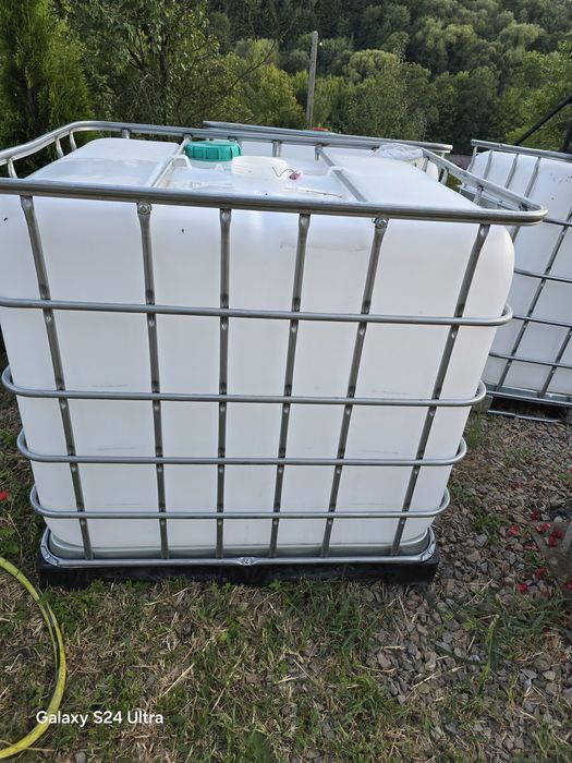 Mauzer beczka 1000l czysty na wode pitna