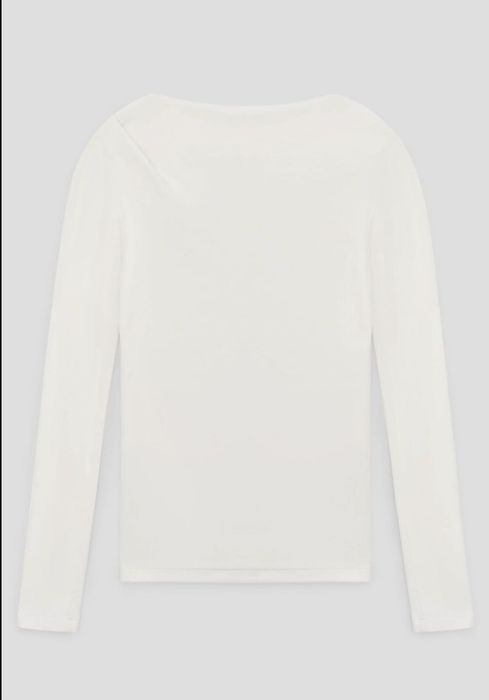 Базовий молочний лонгслів зі збірками coosh