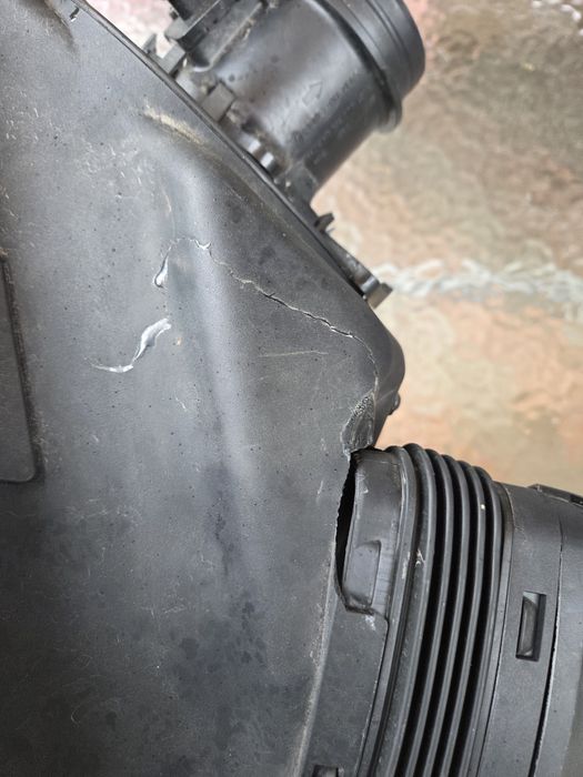 Корпус повітряного фільтра   Audi A6 C7