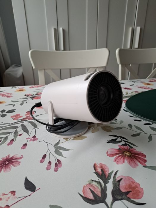 Projektor filmowy nowy