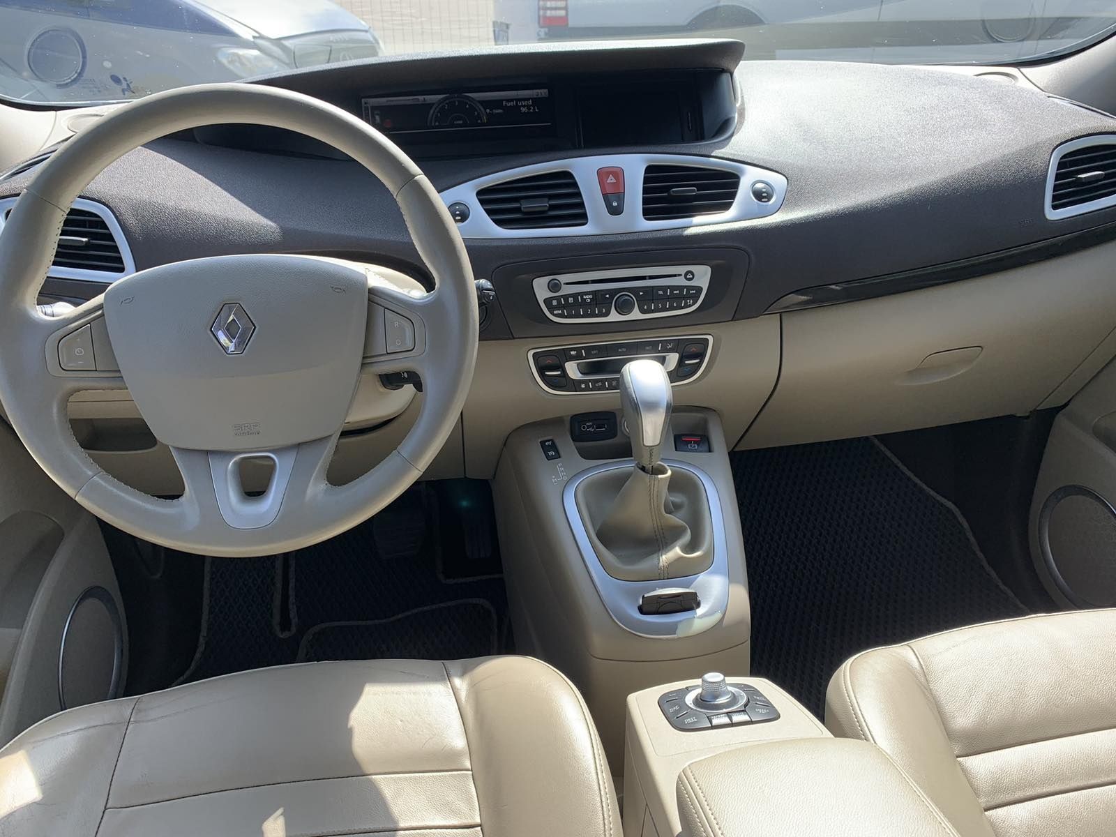 Продам Renault Grand Scenic AVTOMAT