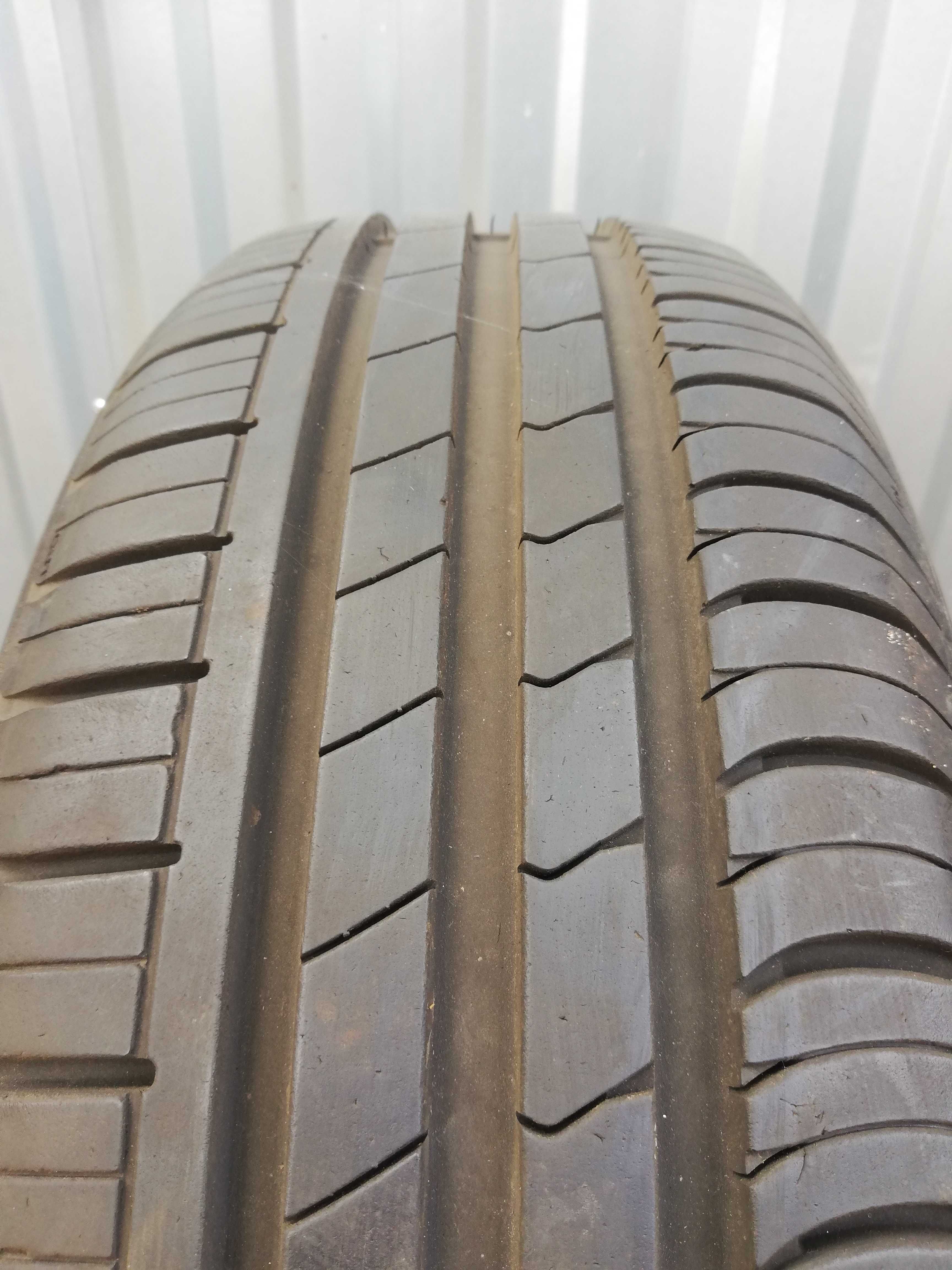 1 opona letnia Hankook KinergyEco 185/60R15  88H. Bieżnik 7,5mm.