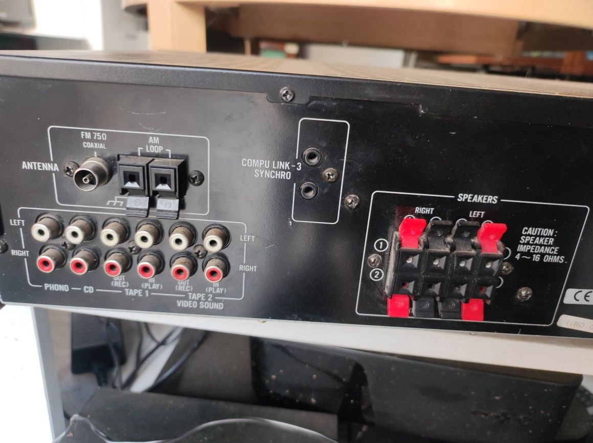 Amplituner JVC ok