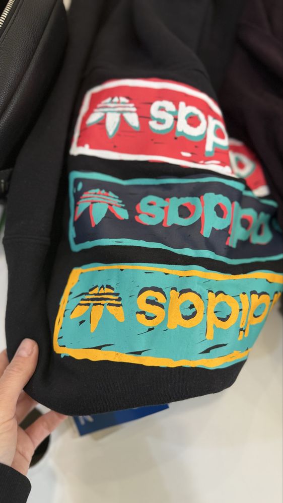 Світшот на флісі adidas