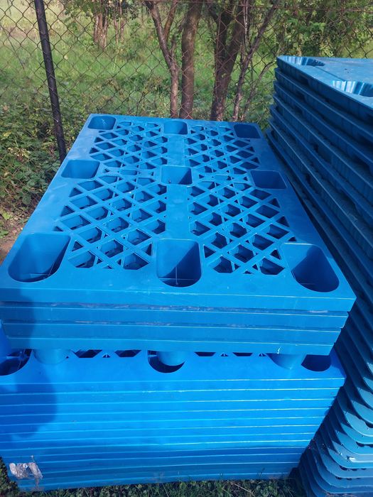 Palety plastik/tworzywo szt.używane     130x110   120×100. 80x120