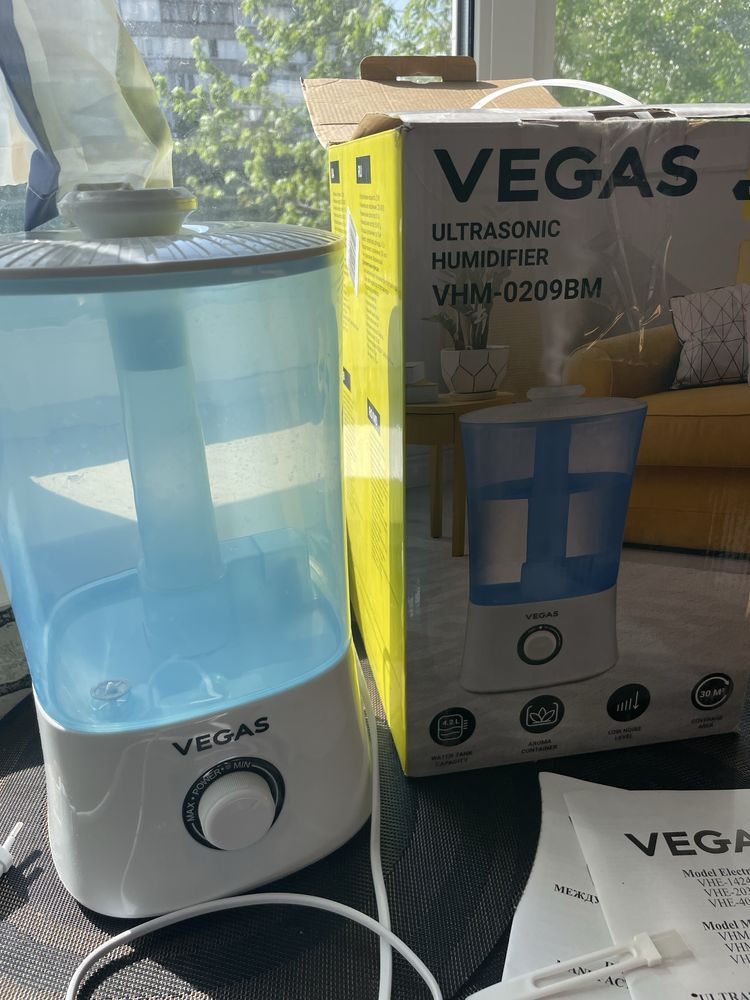Зволожувач повітря VEGAS VHM-0209BM