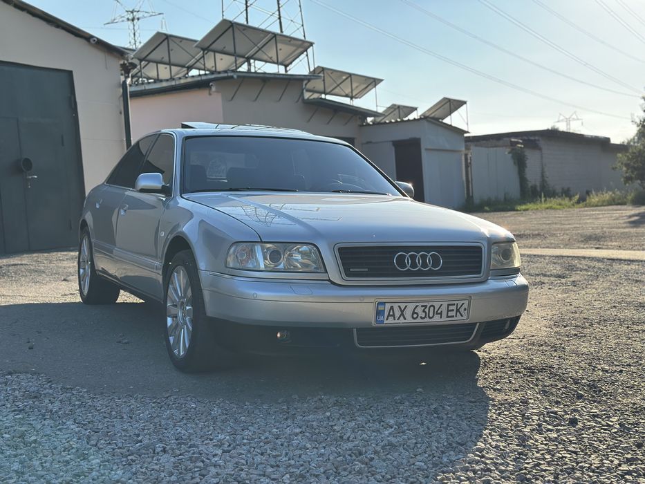 Продам Audi A8 D2