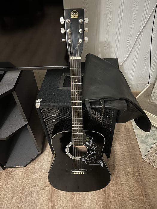 Продам акустичну  гітару зроблено в Кореі