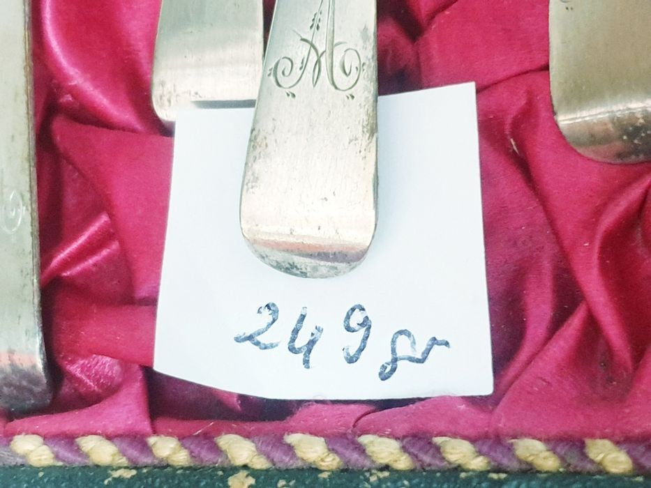 Conjunto de 13 antigas colheres de chá/sobremes em prata portuguesa