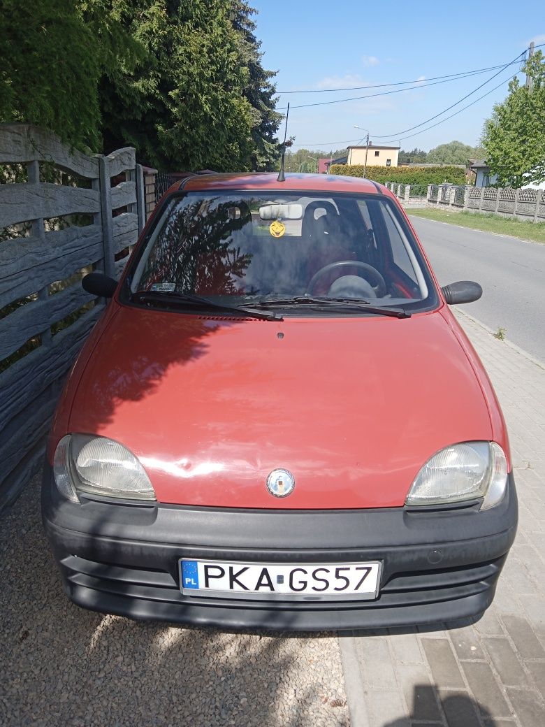 Fiat Seicento 1.1 benyzna niski przebieg książki serwisowe