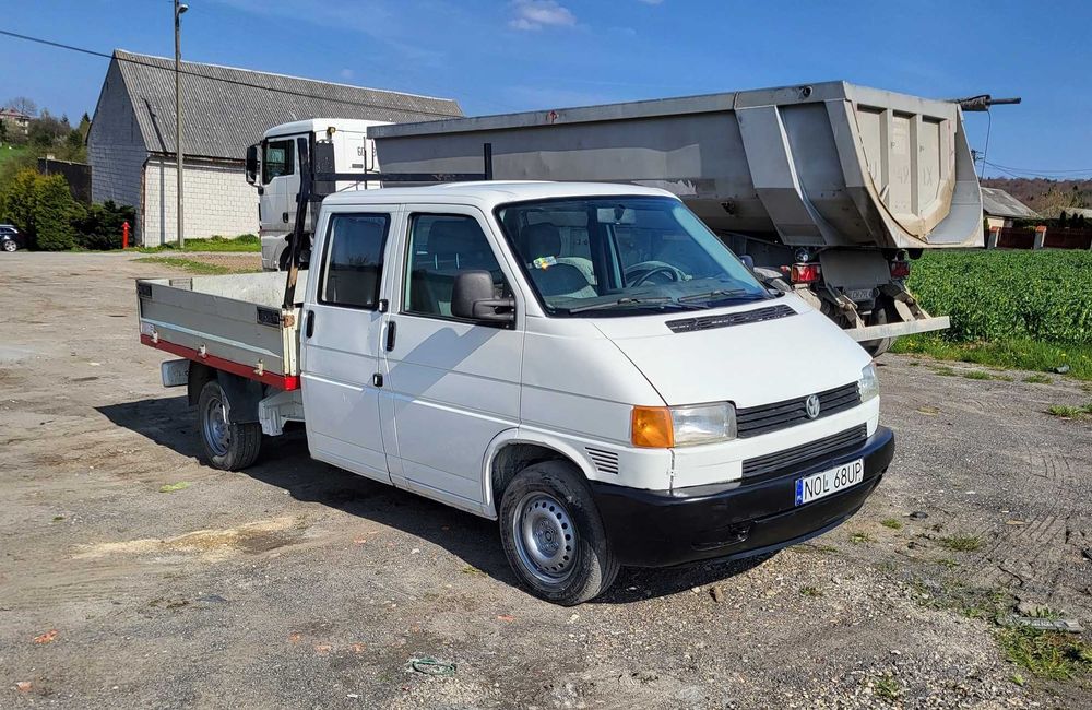 Volkswagen Transporter T4 Doka 2002 2,5 TDI 102 KM ma moc! 6 osób