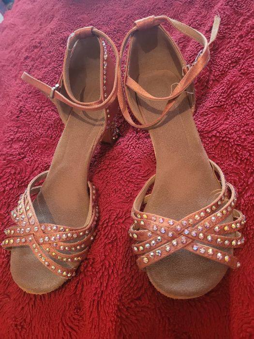 Buty taneczne,rozm.37,5