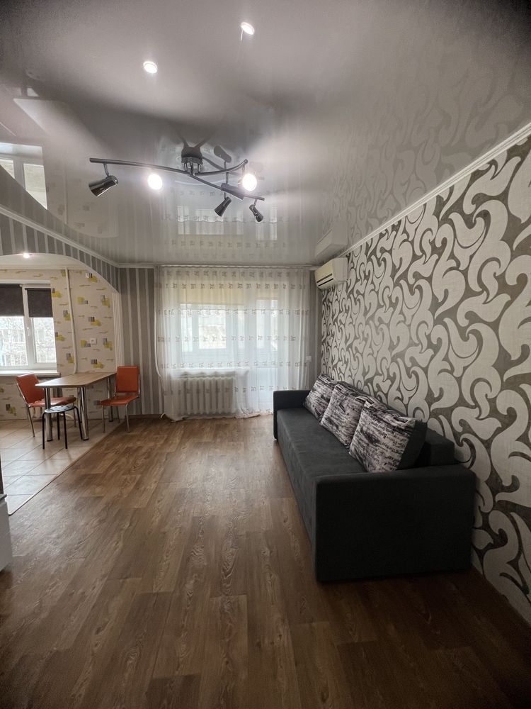 Продажа 2х ком кв, на 98 квартале ( ул Ярослава Мудрого)