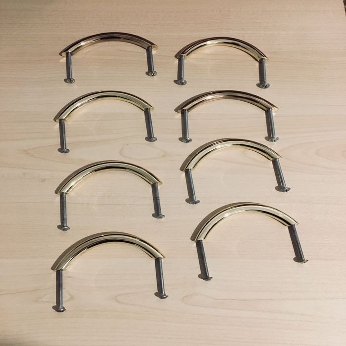 Uchwyty klamki złote do mebli