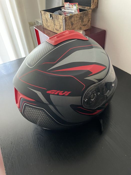 Capacete mota GIVI