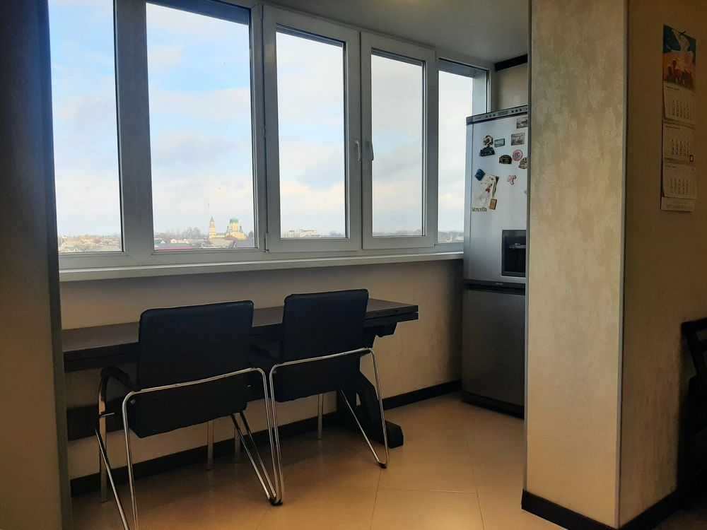 Продам видову двокімнатну квартиру з ремонтом у с.Н. Петрівці Ватутіна