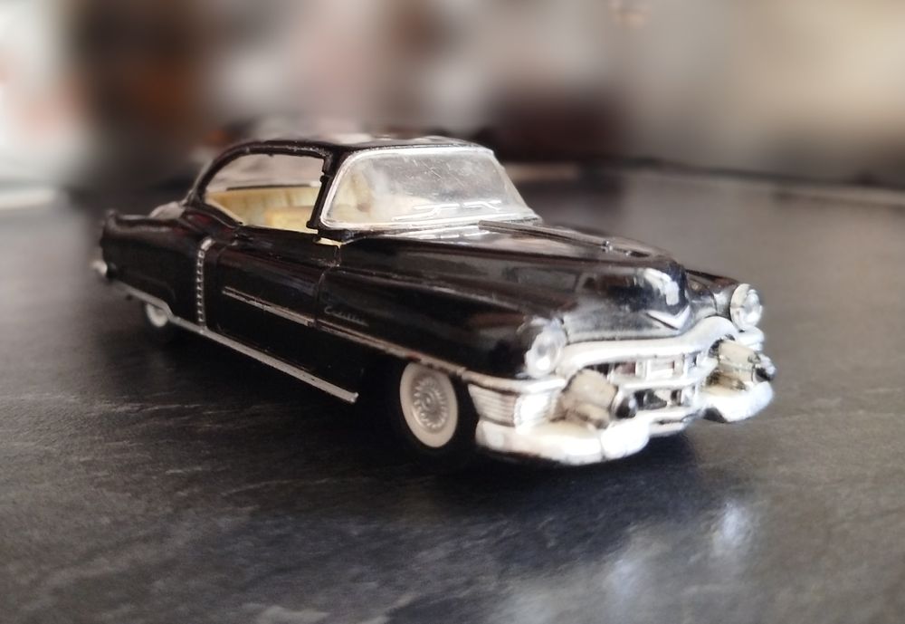 Cadillac Series 62 масштабна модель