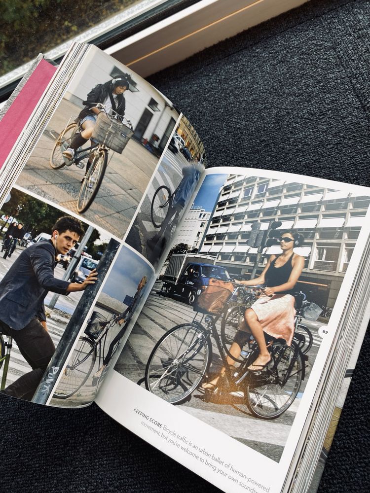 Thames & Hudson Cycle Chic. Mikael Colville-Andersen album