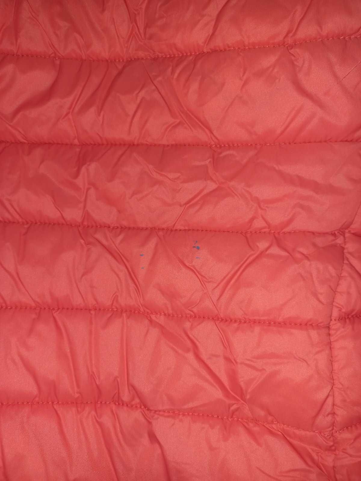 Коралова (помаранчева)куртка на дівчинку 4-6 років
