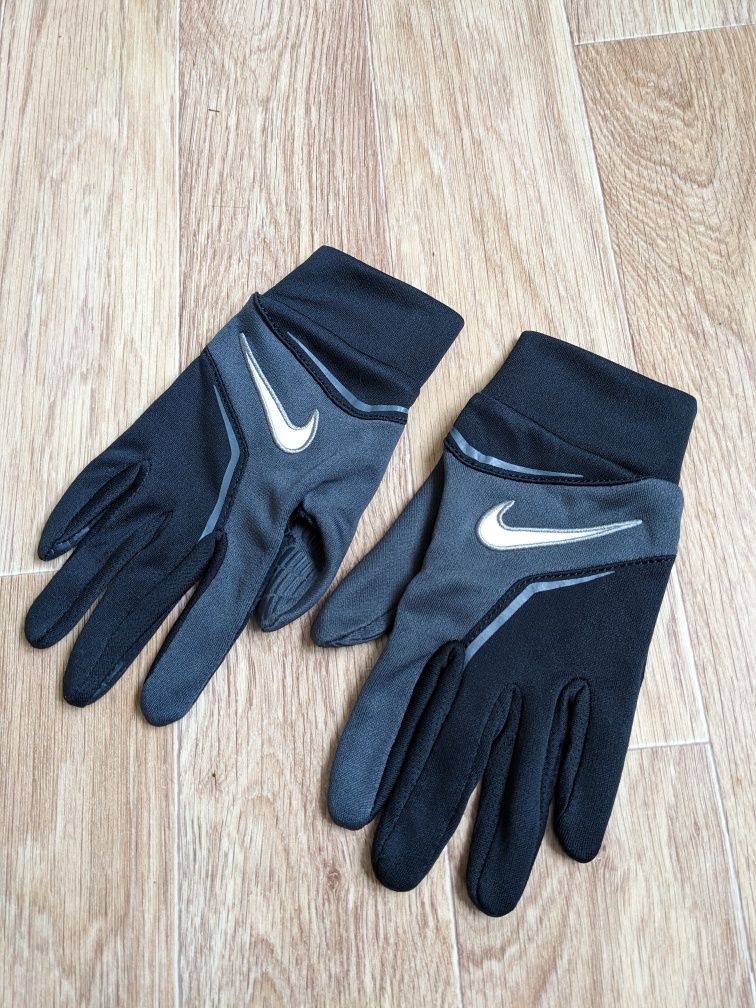 Перчатки Nike размер М оригинал
