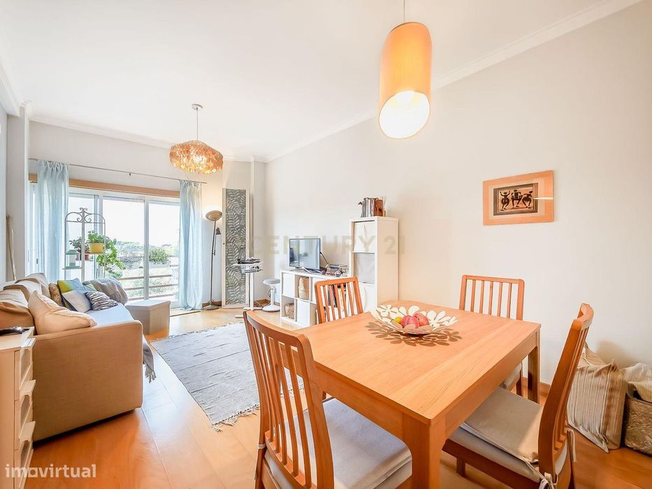 T1 renovado para arrendamento, na Quinta do Texugo, Charneca da Capari