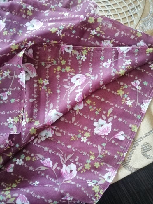 Kuponiki  materiału 70x76 cm., 160/114 cm.,120/105 cm.