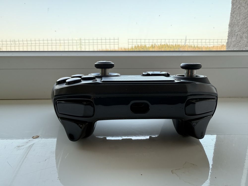 Nacon revolution pro controller 2