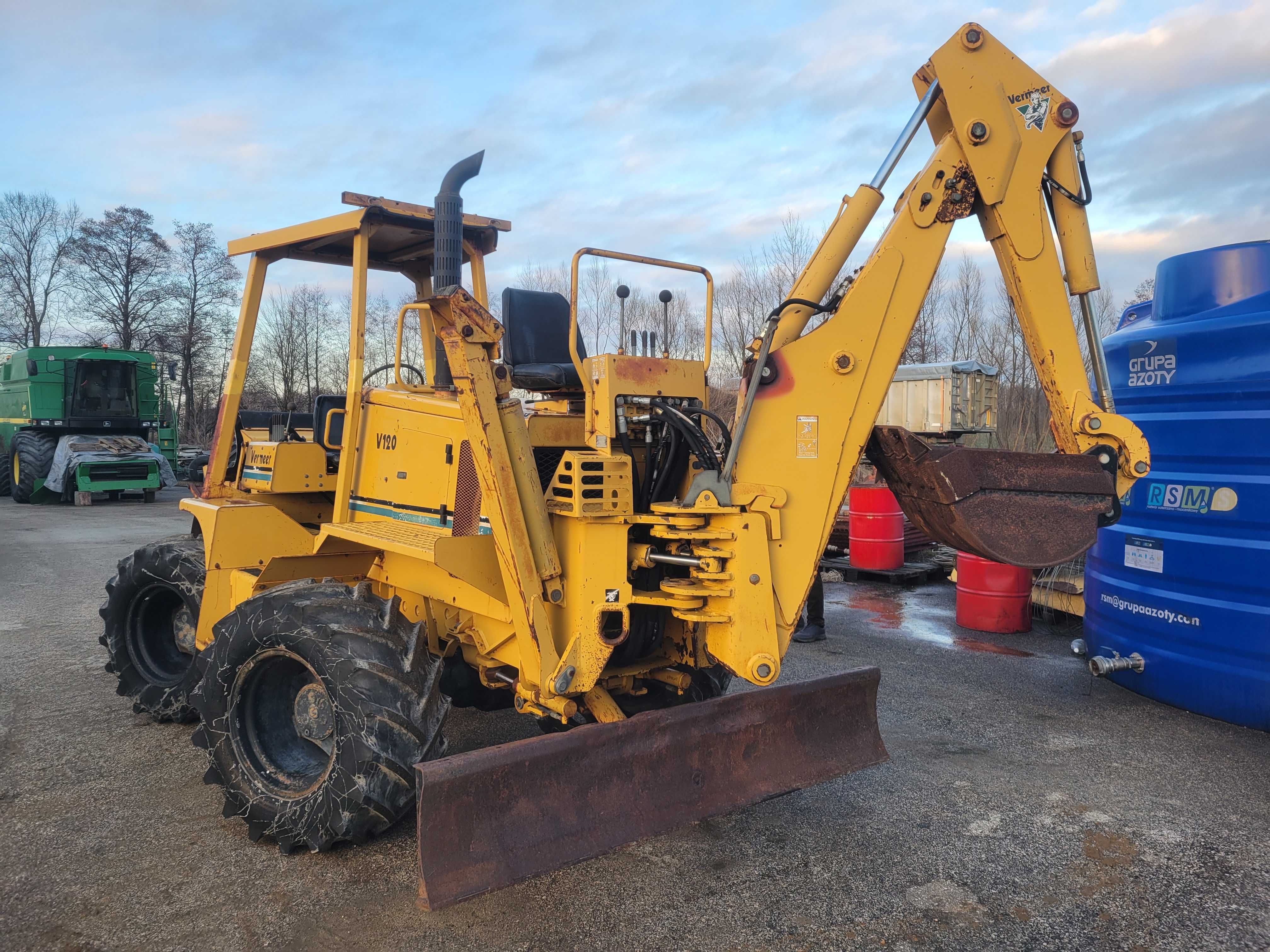 Koparka łańcuchowa Vermeer V 120 , Ditch Witch, Case