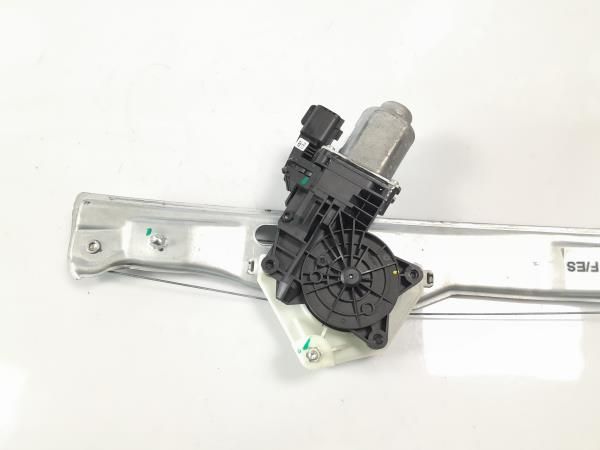 Elevador vidros frente esquerdo FORD Ka+