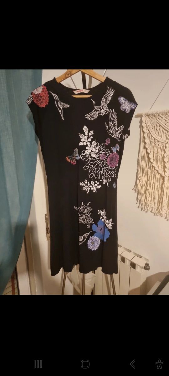 Vestido desigual tamanho L