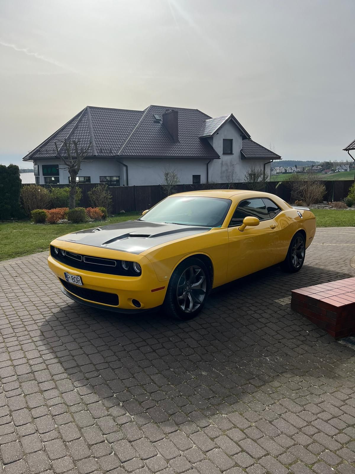 Dodge challenger 3.6 lpg niski przebieg idealny stan