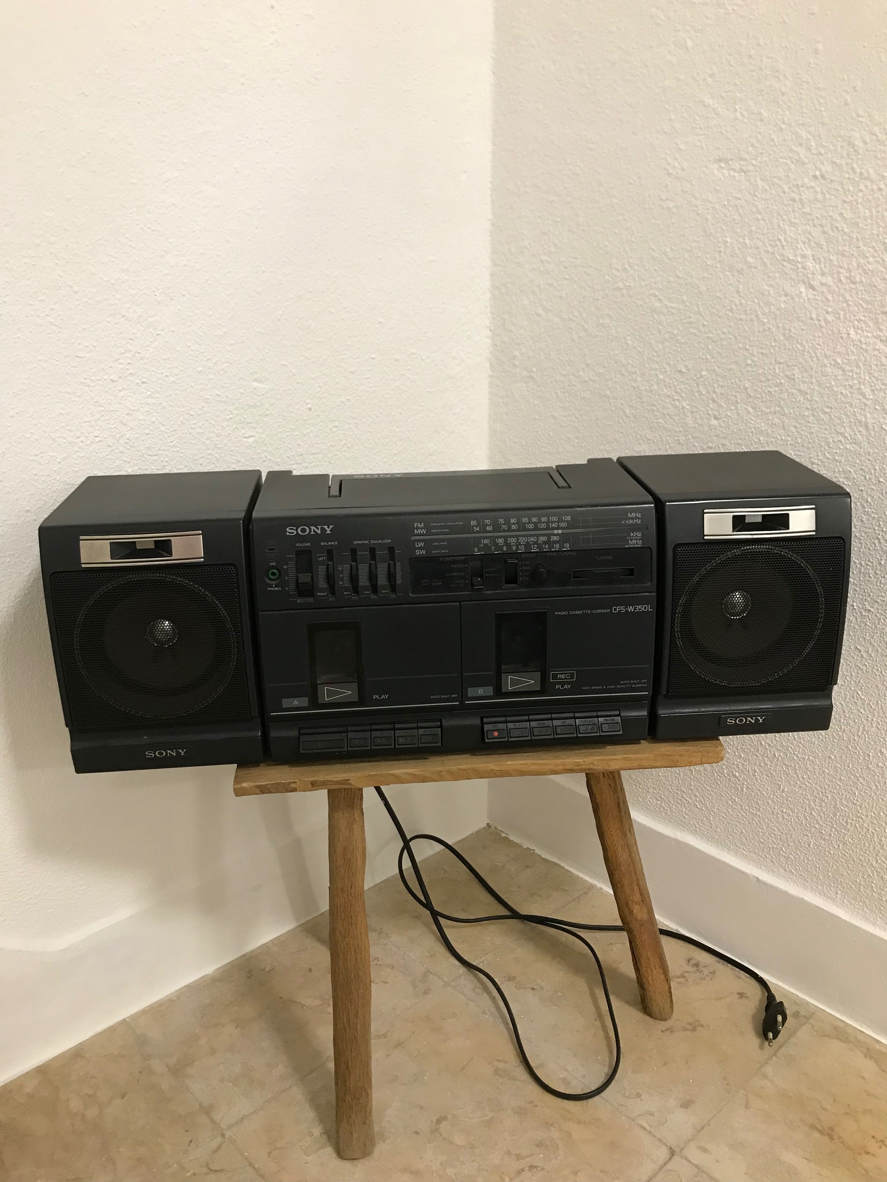 Vendo Radio Cassete-corder dos Anos 80 da marca Sony