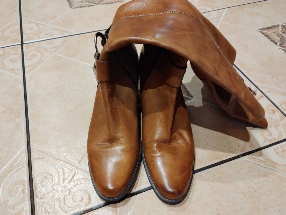 Жіночі чоботи коричневі