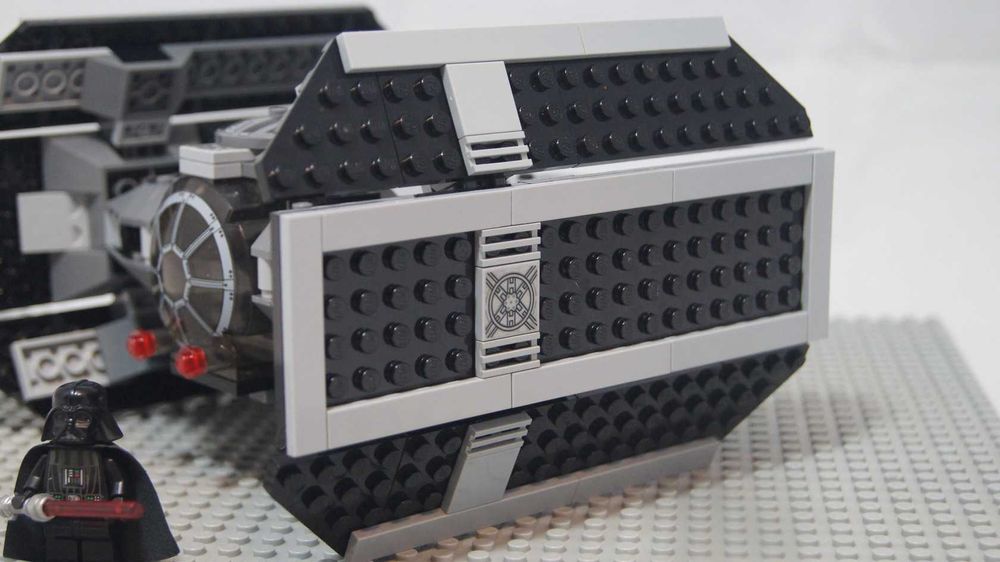Lego Star Wars 8017 Darth Vader TIE Fighter figurka