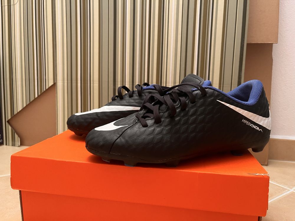 Korki nike jr hypervenom phade r.37,5