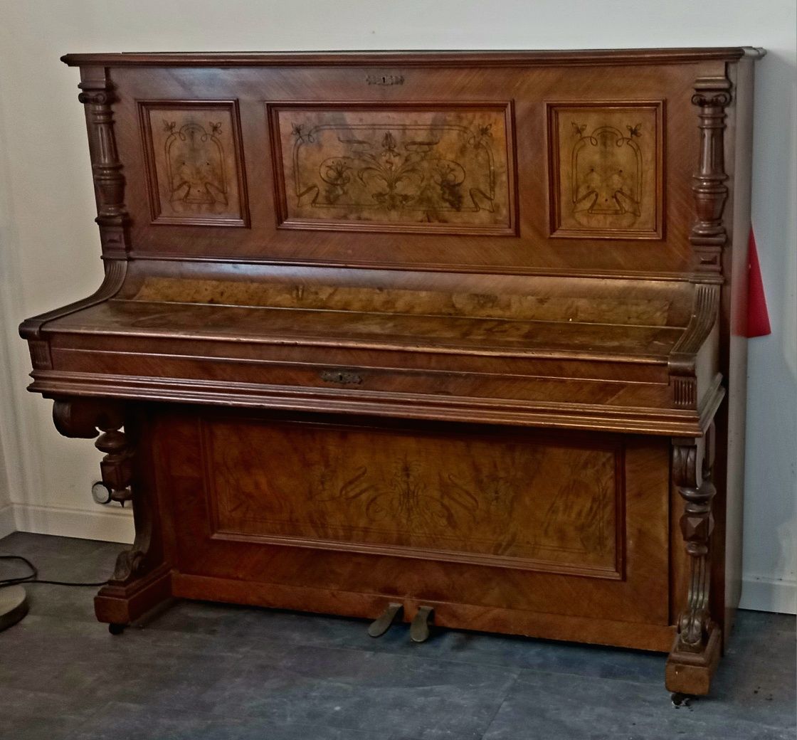 Stare, niemieckie pianino