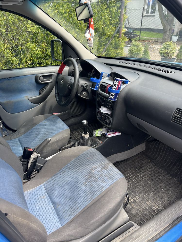 Witam Sprzedam Opla Combo 2002rok 1.6 Benzyna +Lpg