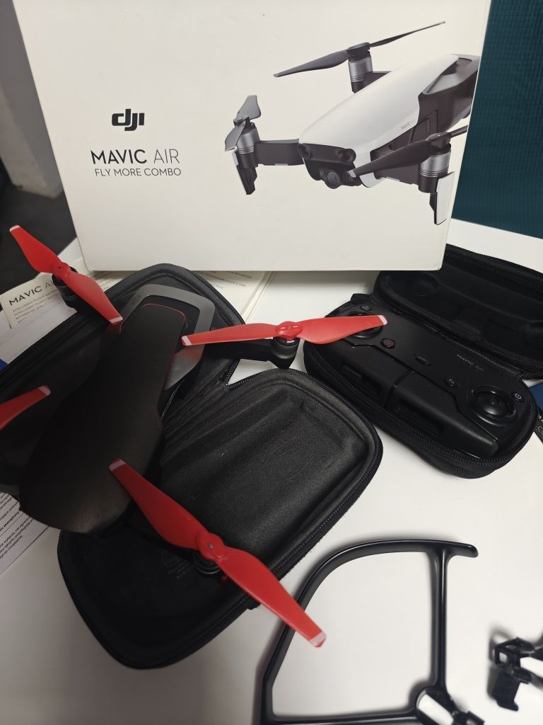 DJI Mavic Air Fly More Combo Red 5 bateri