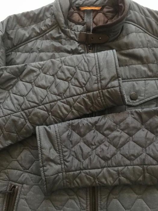 Мужская куртка boss размер 48