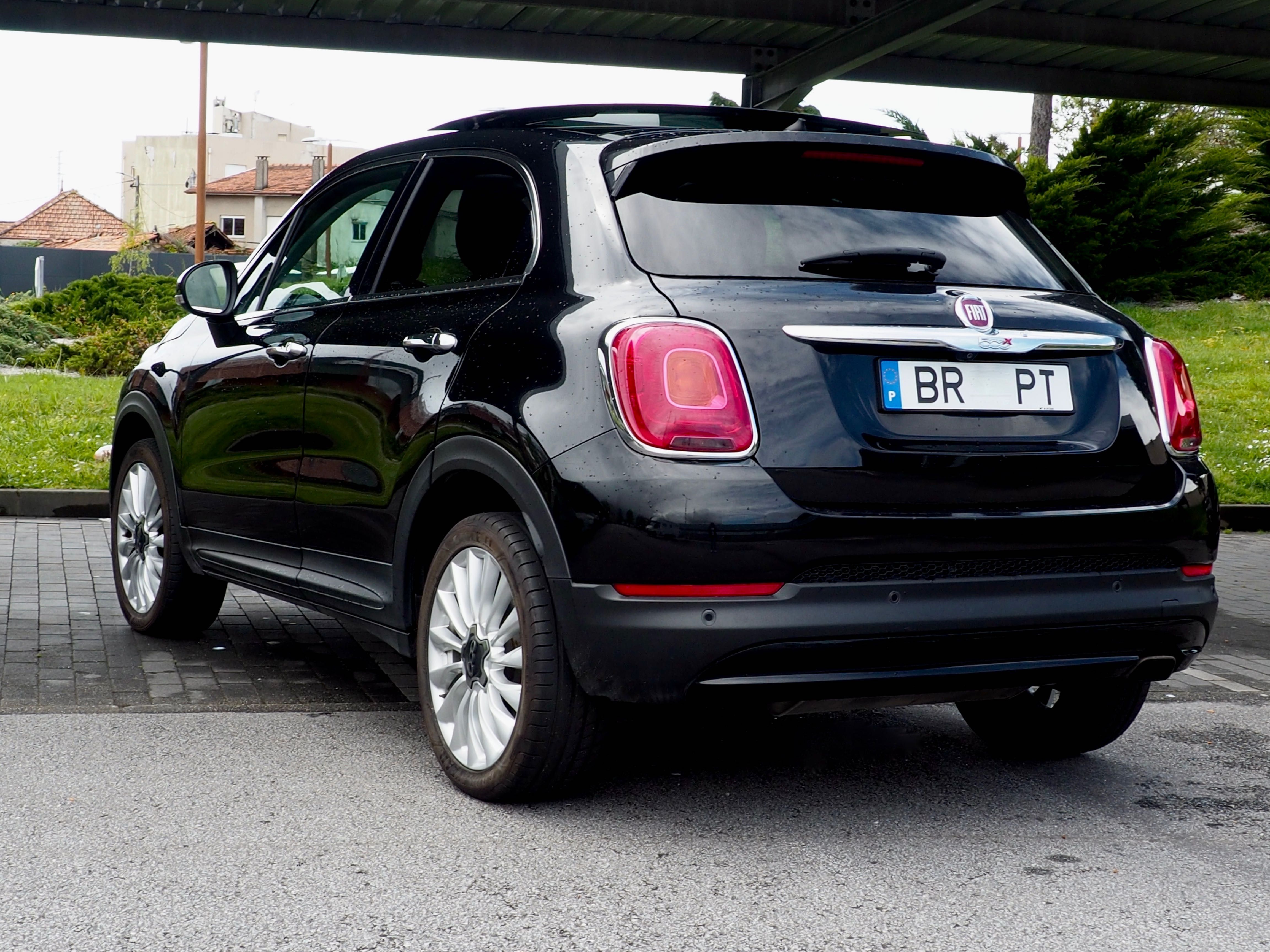 Fiat 500X automático , teto panorâmico, couro, GPS , câmara traseira