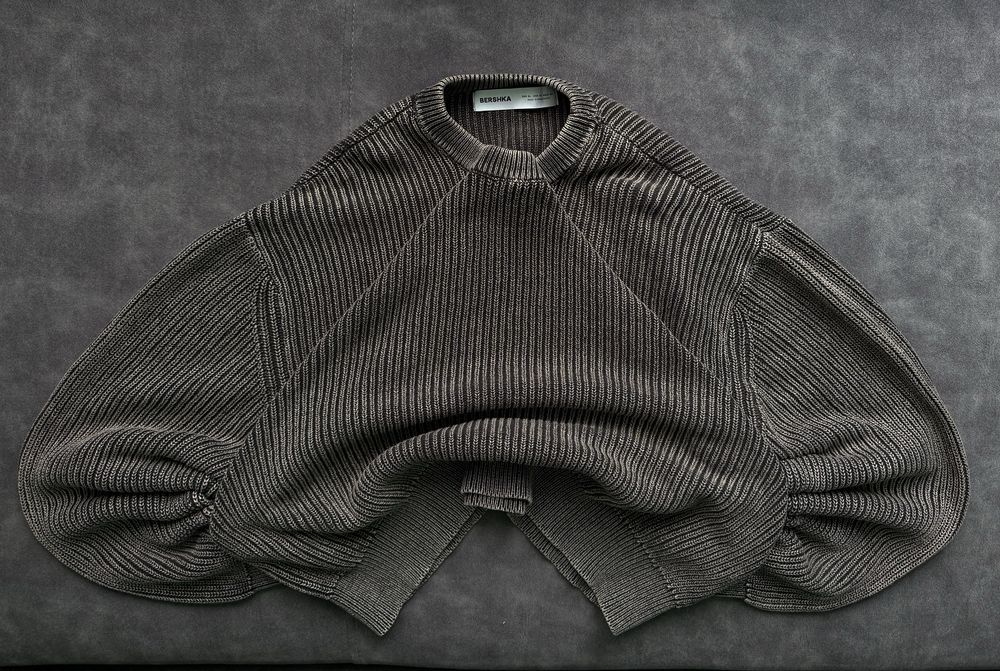 Авангардний светр bershka vintage y2k