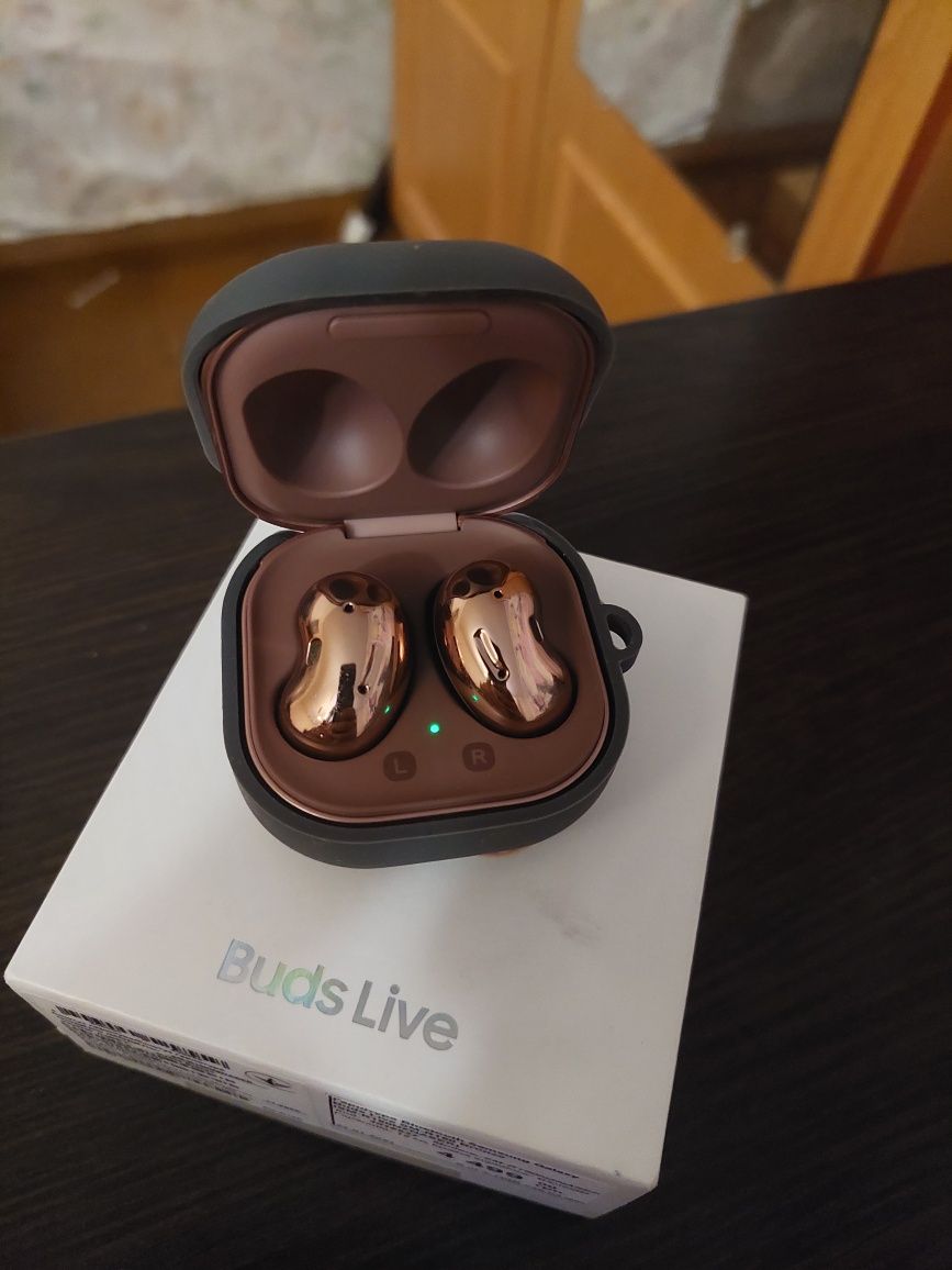 Samsung buds live